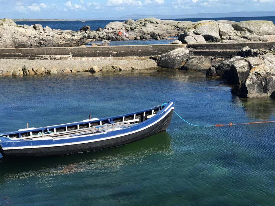 ゴールウェイCurlews Rest - Gateway To The Aran Islandsアパートメント エクステリア 写真